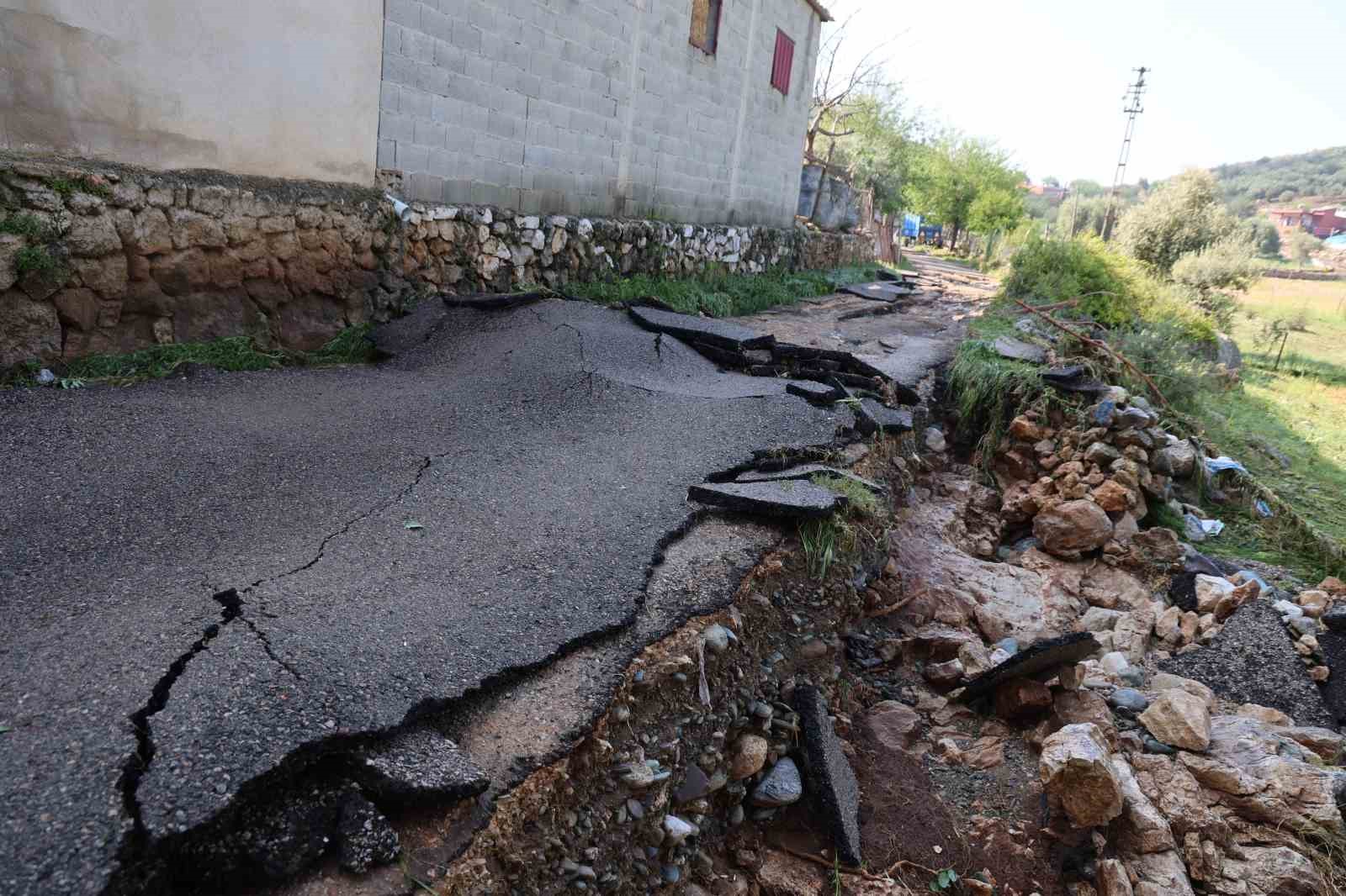 Kozan’da selin izleri havadan görüntülendi
