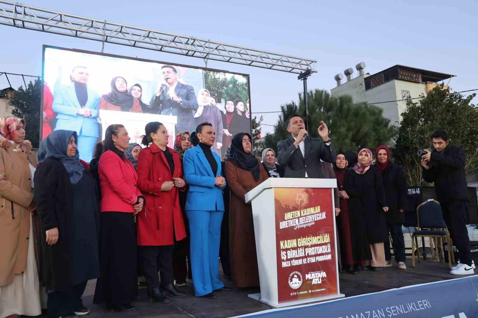 Kozanlı kadınlar hem gelecekleri hem de öğrenciler için üretecek
