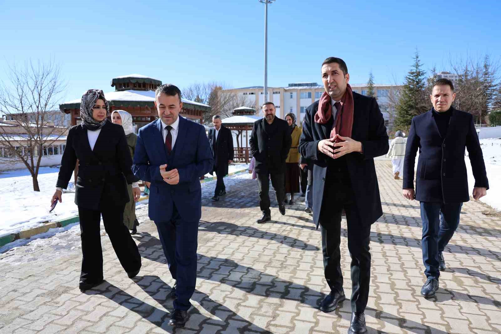 Kredi Yurtlar Genel Müdürlüğü Daire Başkanı Doğan: "Yurtlarımızı ikinci bir üniversite olarak görüyoruz"
