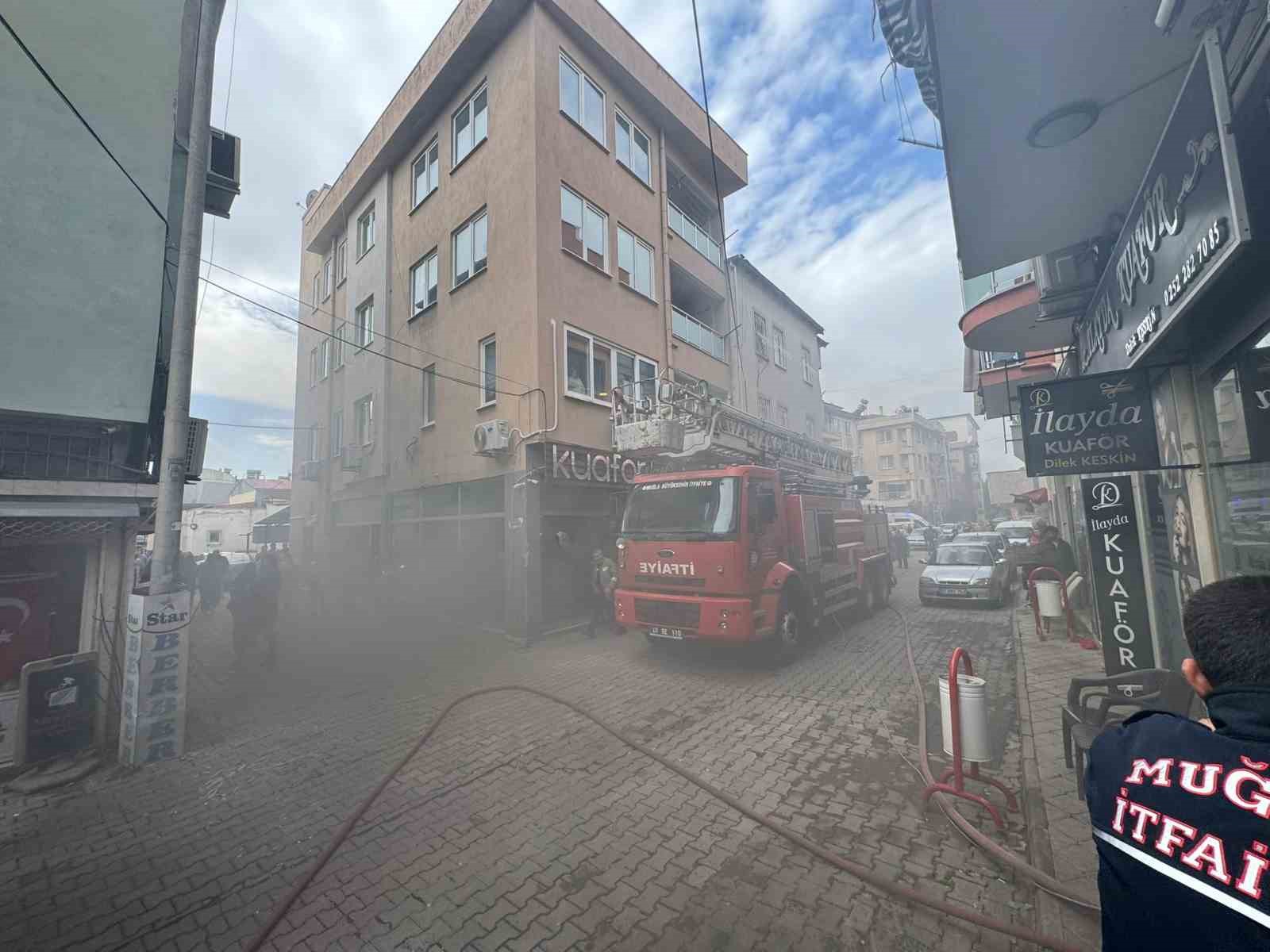Kuafördeki yangın hızlı müdahale  ile söndürüldü
