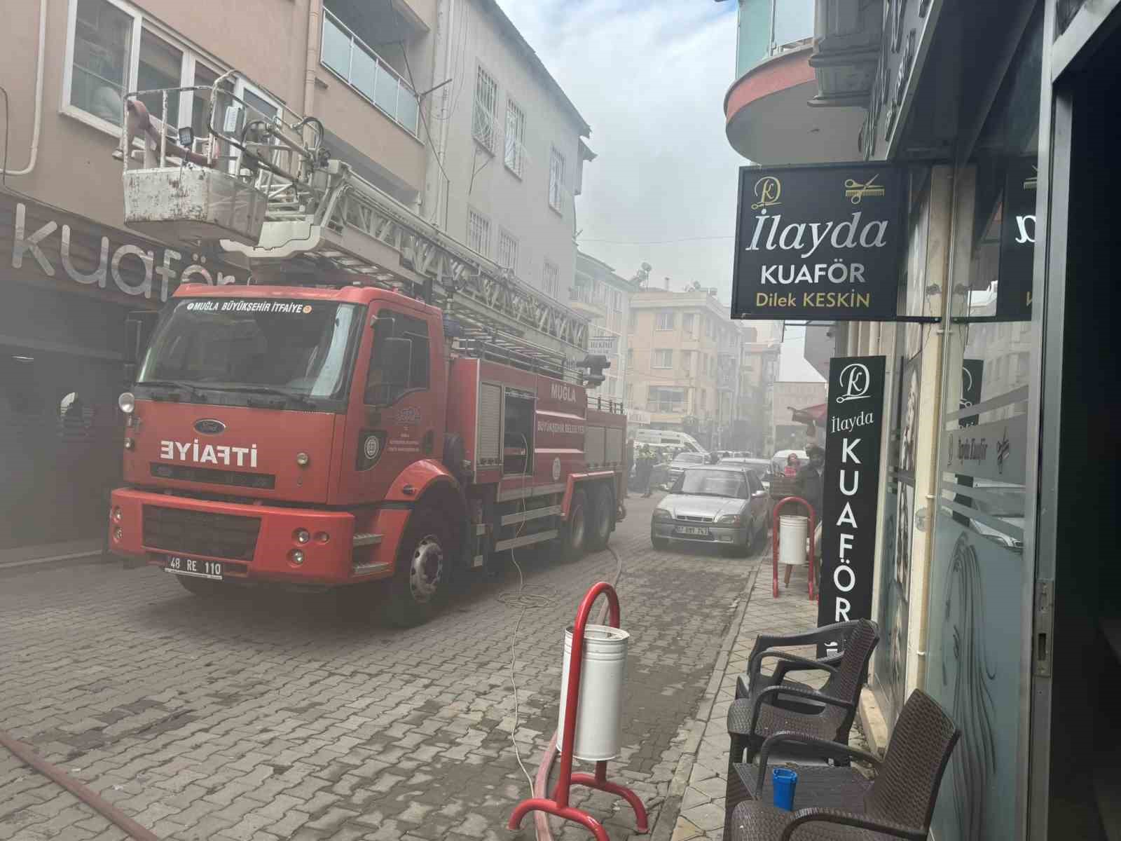 Kuafördeki yangın hızlı müdahale  ile söndürüldü
