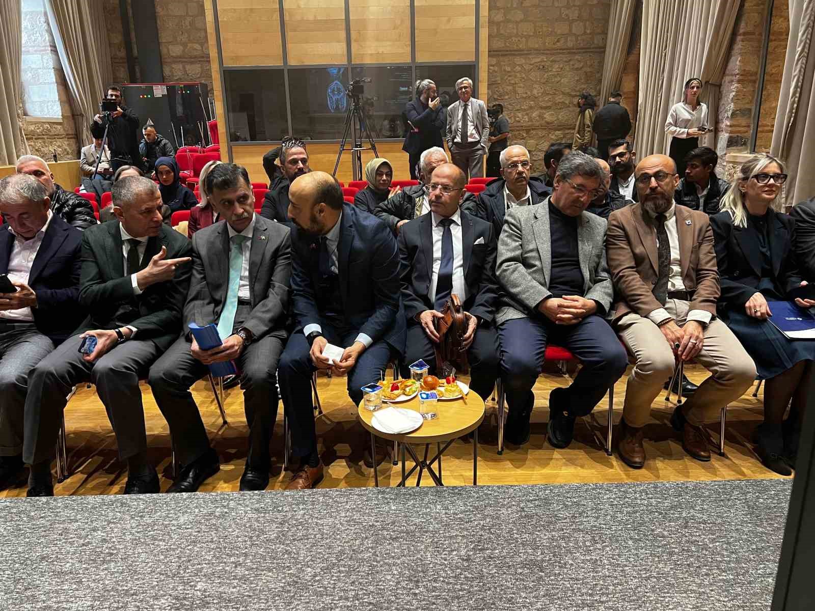 Kuantum İstihbarat 2071 kitabı tanıtıldı
