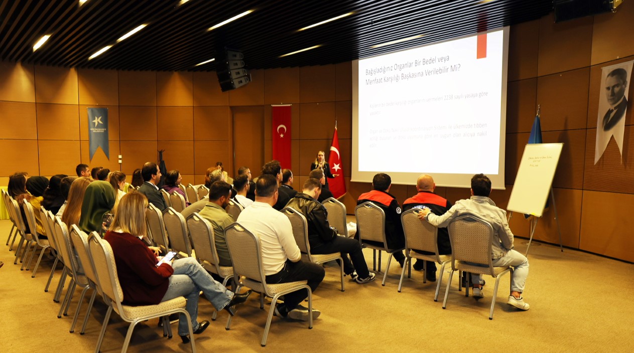 Küçükçekmece’de personele organ bağışı eğitimi verildi
