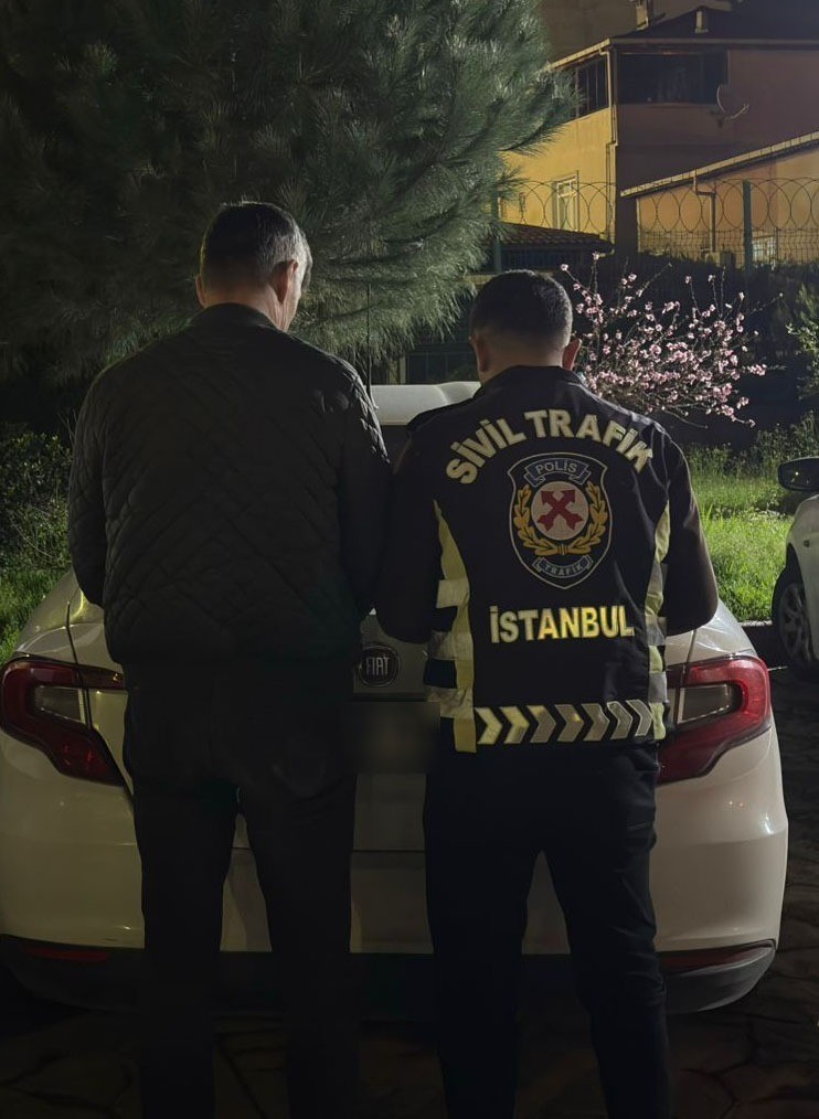 Küçükçekmece’de ters yönde giden sürücüye 31 bin lira ceza
