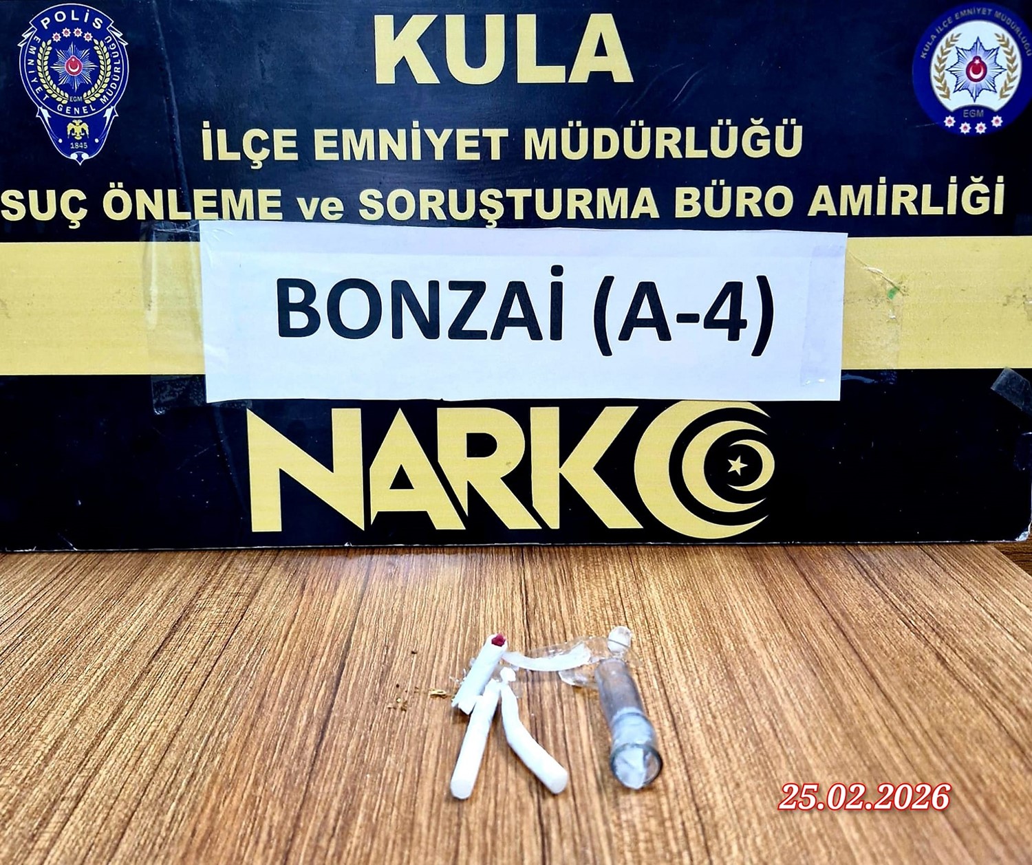 Kula’da 13 kişi hakkında işlem yapıldı 2 kişi tutuklandı
