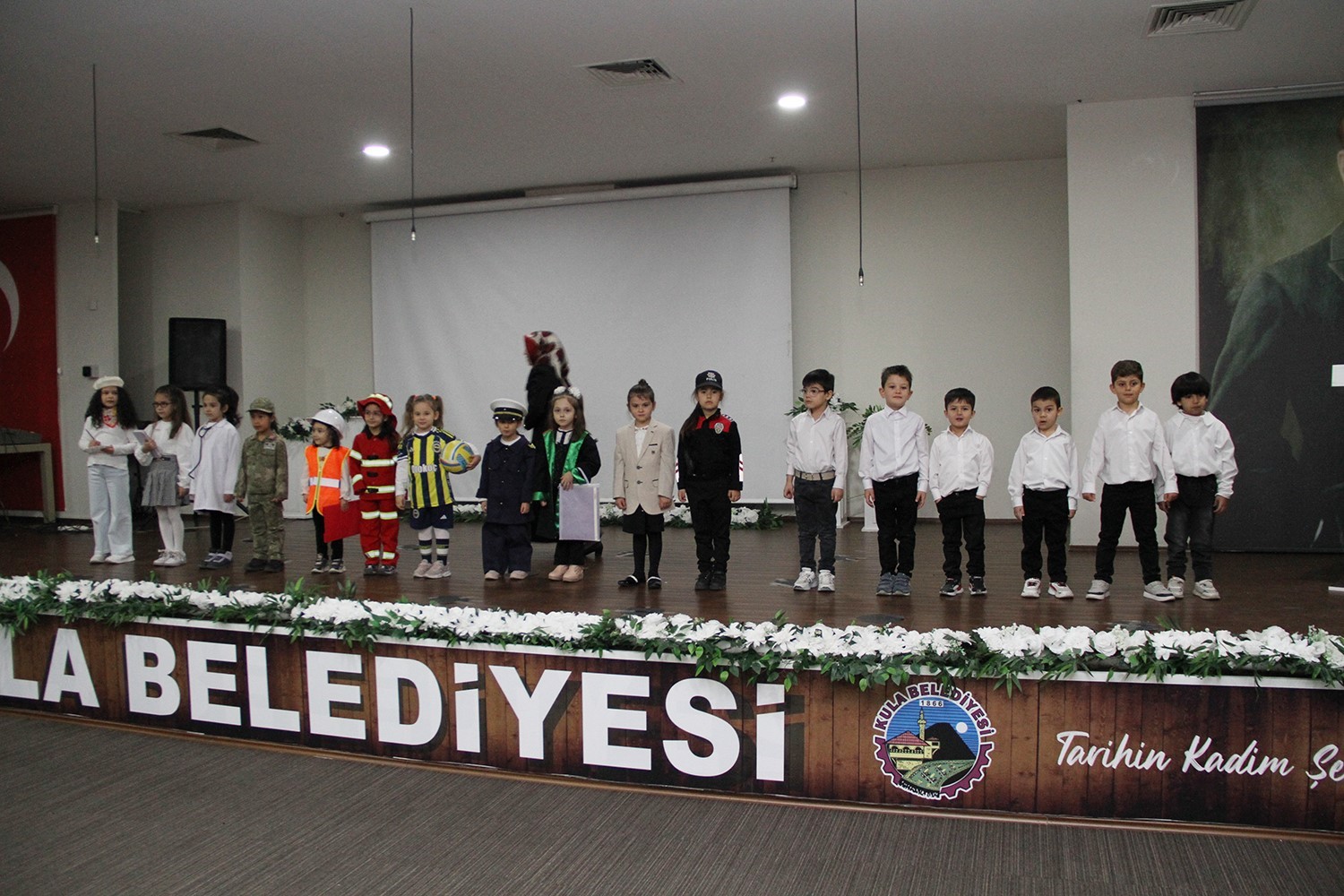 Kula’da 8 Mart Dünya Kadınlar Günü kutlandı
