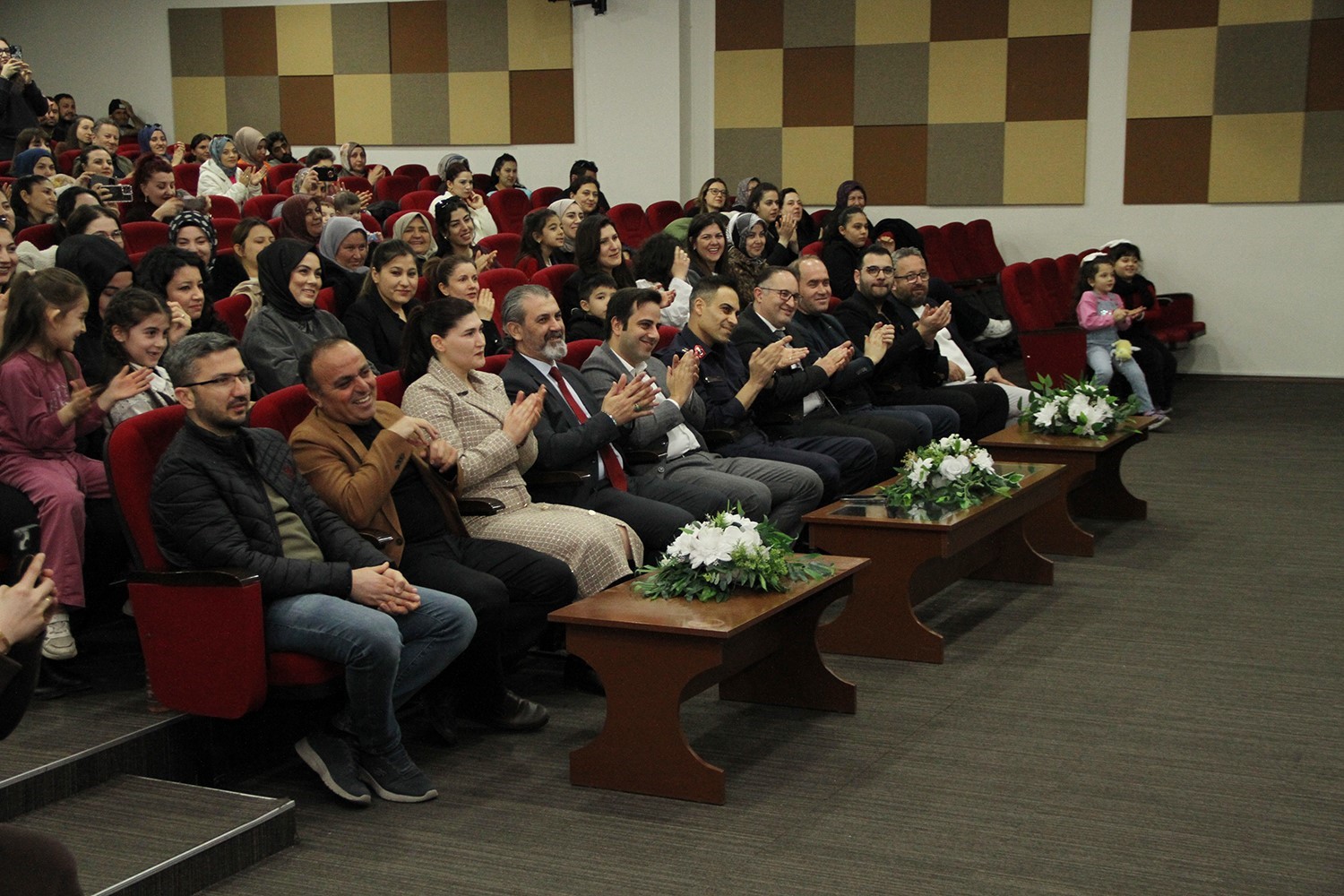 Kula’da 8 Mart Dünya Kadınlar Günü kutlandı
