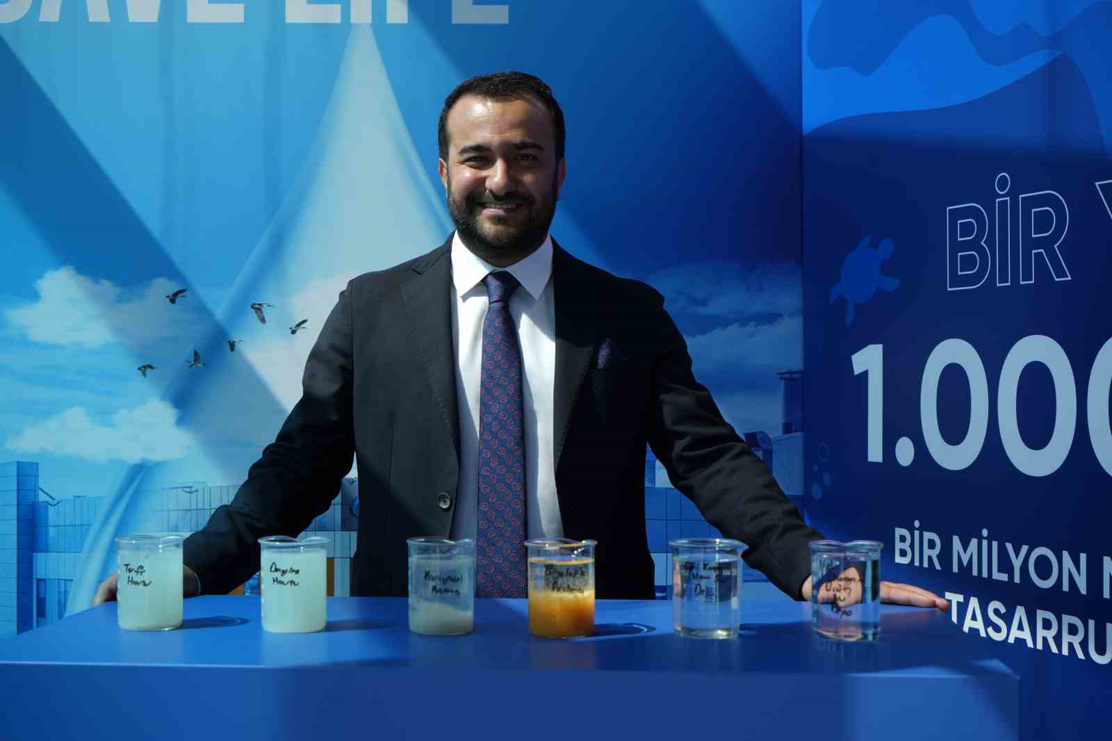 Kullanıp arıttıkları suda Japon balığı besliyorlar
