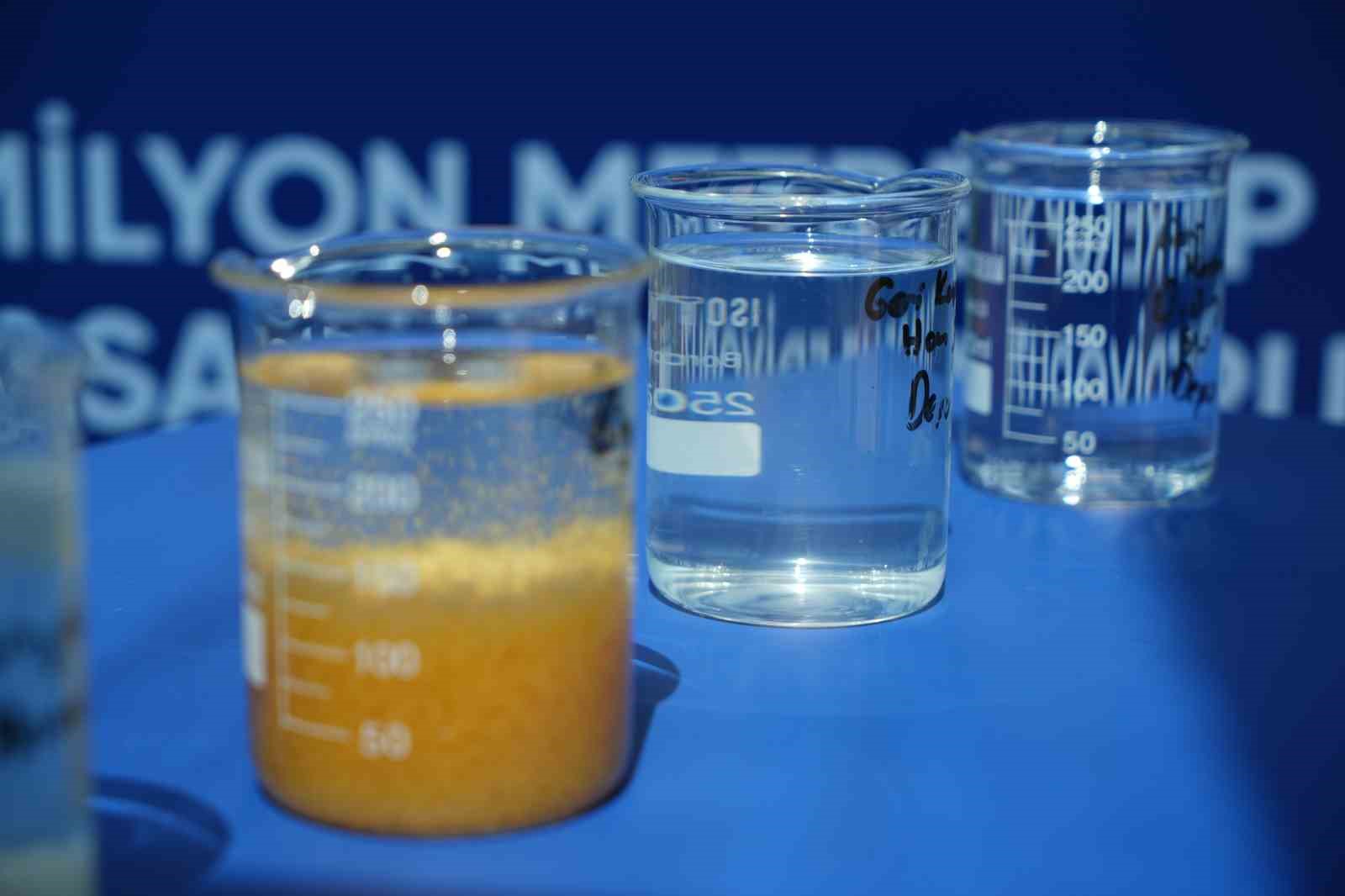 Kullanıp arıttıkları suda Japon balığı besliyorlar
