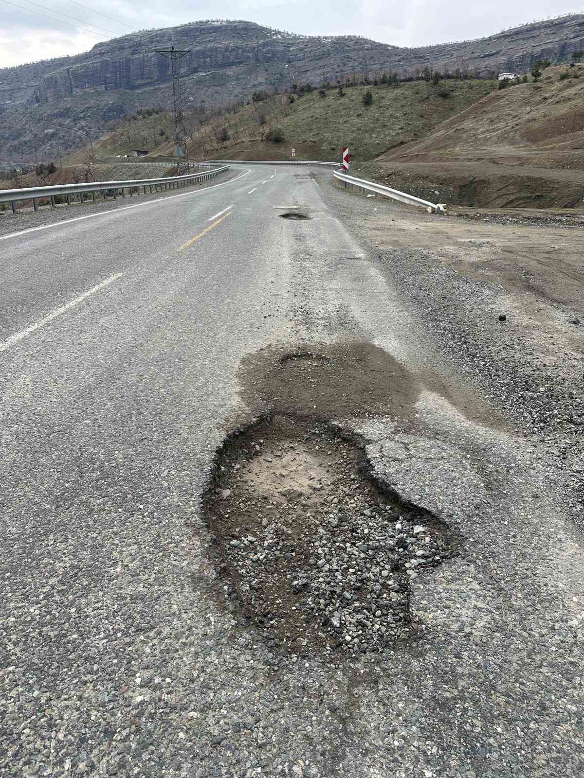 Kulp’ta tehlike oluşturan tümsekler düzeltildi
