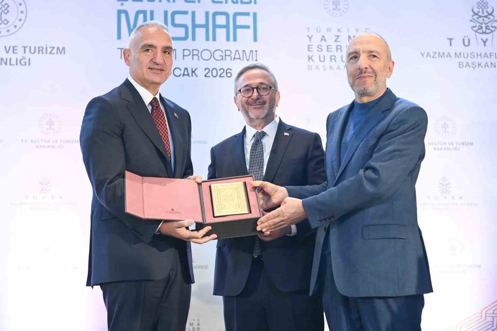 Kültür ve Turizm Bakanı Ersoy: "Özenle çalıştık, en gelişmiş baskı tekniklerini kullandık"
Kültür ve Turizm Bakanı Ersoy: "Özenle çalıştık, en gelişmiş baskı tekniklerini kullandık"