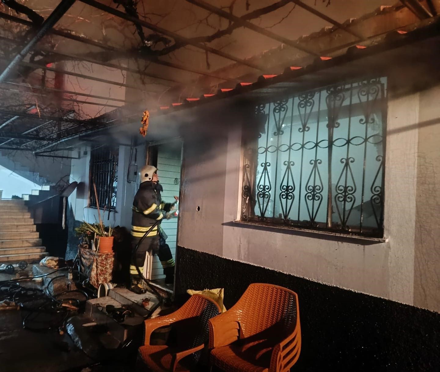 Kumlu’da müstakil ev yangını
