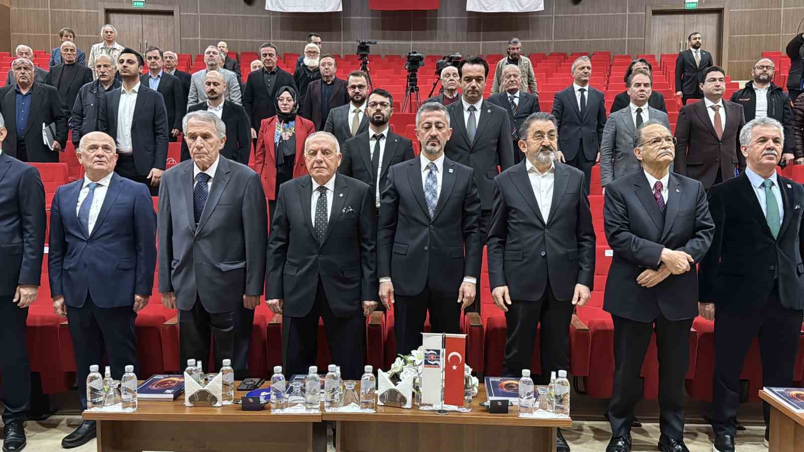 Küresel zorluklara rağmen Kardemir’den rekor performans
Küresel zorluklara rağmen Kardemir’den rekor performans