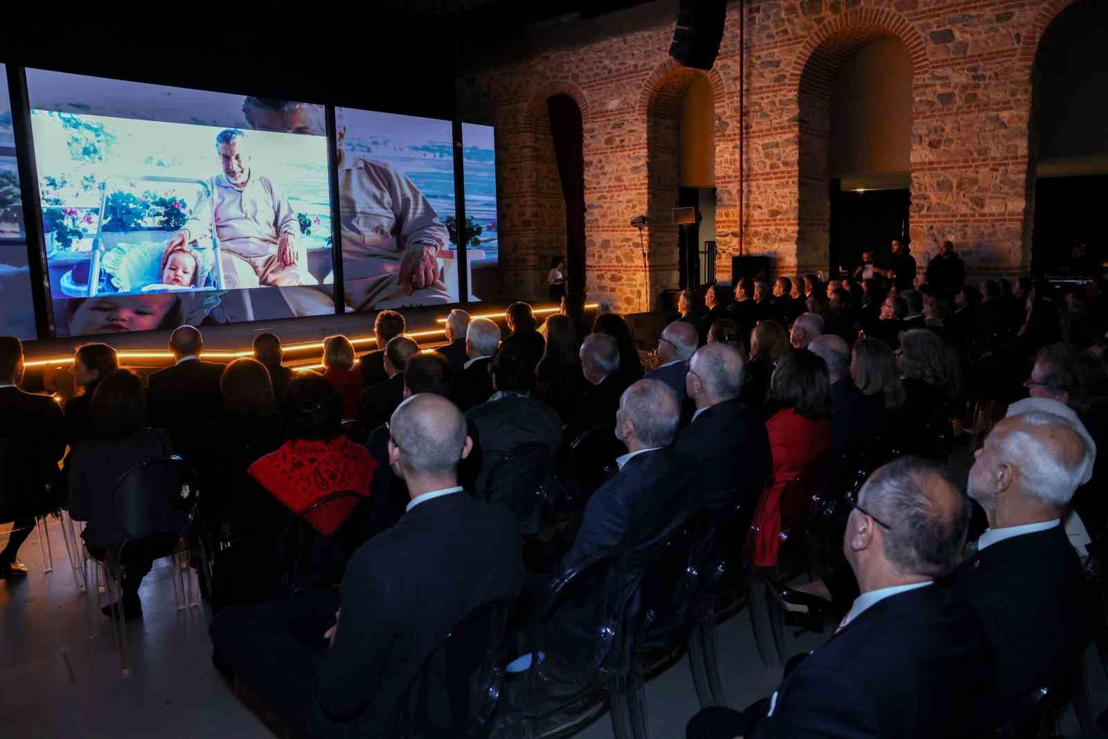 Küreselleşen Sabri Ülker Geleceğin Bilim Lideri Ödülü’nün 10’uncusu Şili’ye uzandı
Küreselleşen Sabri Ülker Geleceğin Bilim Lideri Ödülü’nün 10’uncusu Şili’ye uzandı