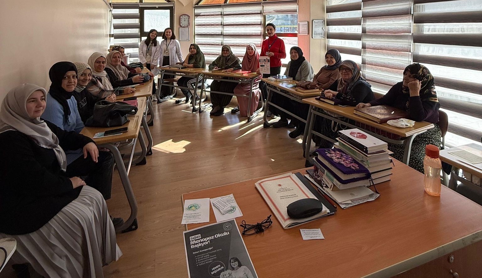 Kursiyerlere sağlık eğitimi verildi
