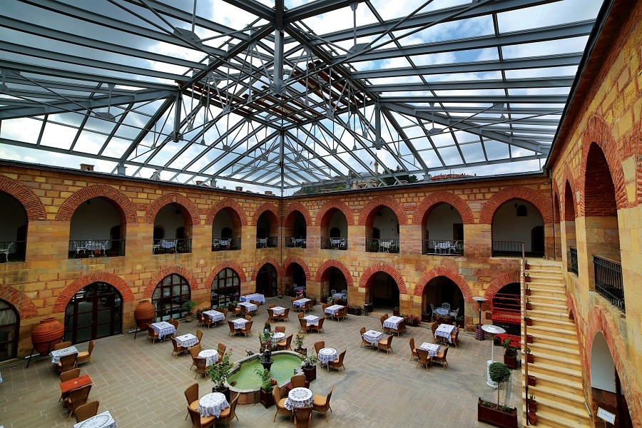 Kurşunlu Han sözleşmeye aykırı kullanımdan tahliye ediliyor
