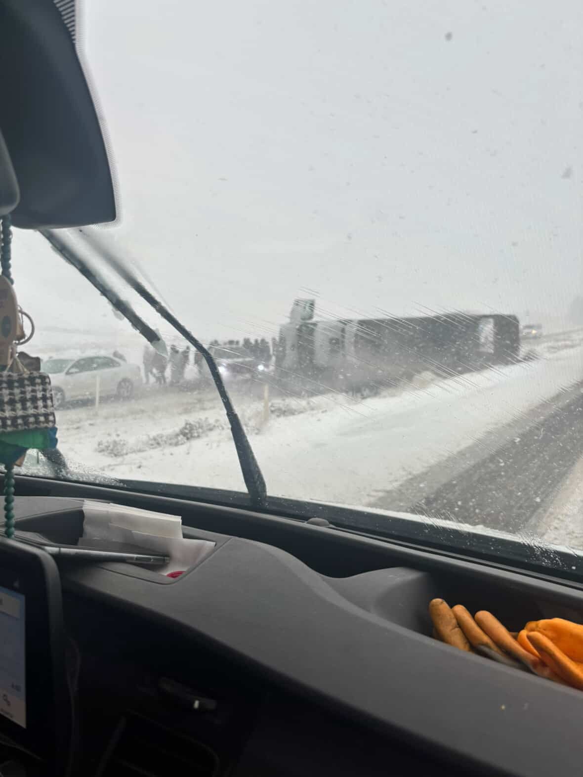 Kurtalan’da devrilen kamyonun sürücüsü yaralandı
