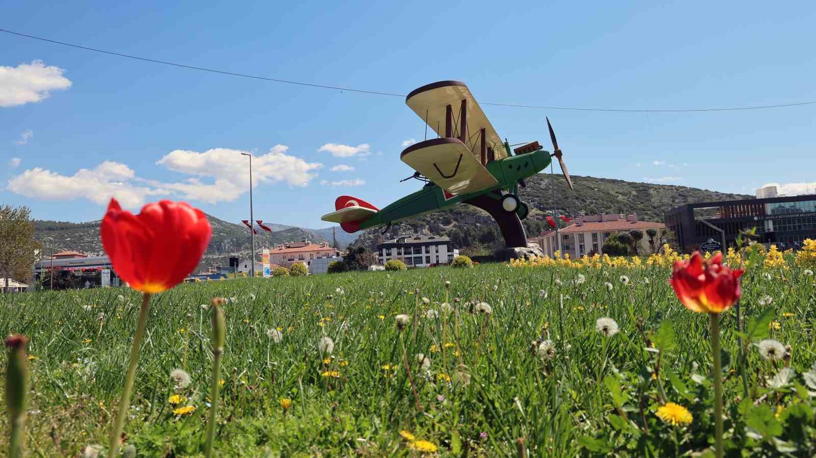 Kurtuluş savaşının sessiz efsanesi ‘İsmet Tayyaresi’ Muğla’da birebir sergileniyor
