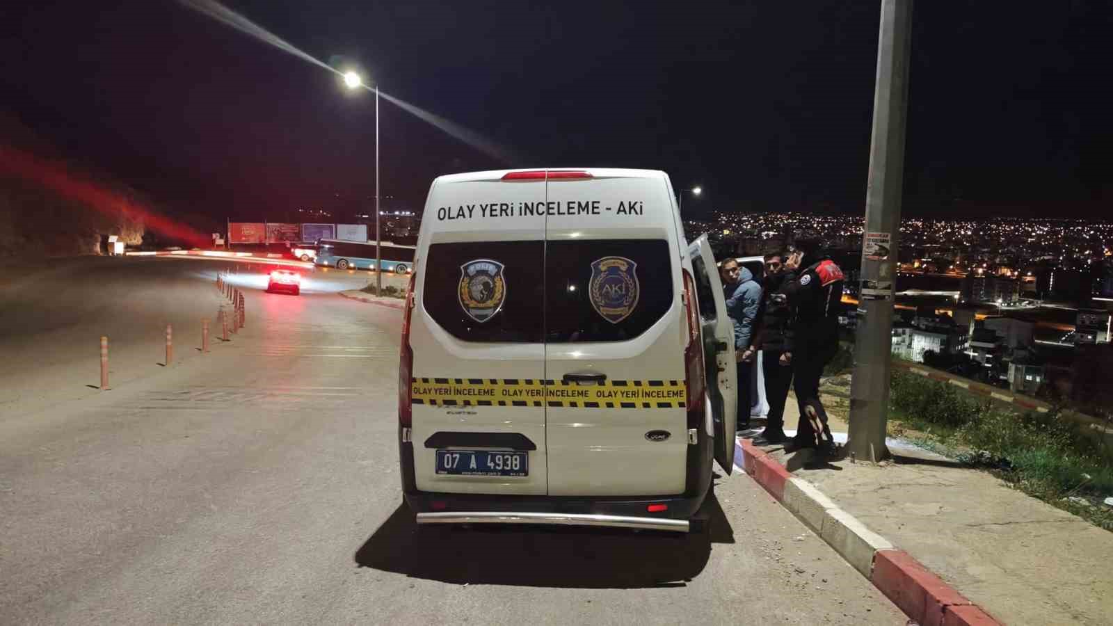 Kuru sıkı tabancayla havaya ateş açtı, yunus timlerinden kaçamadı
