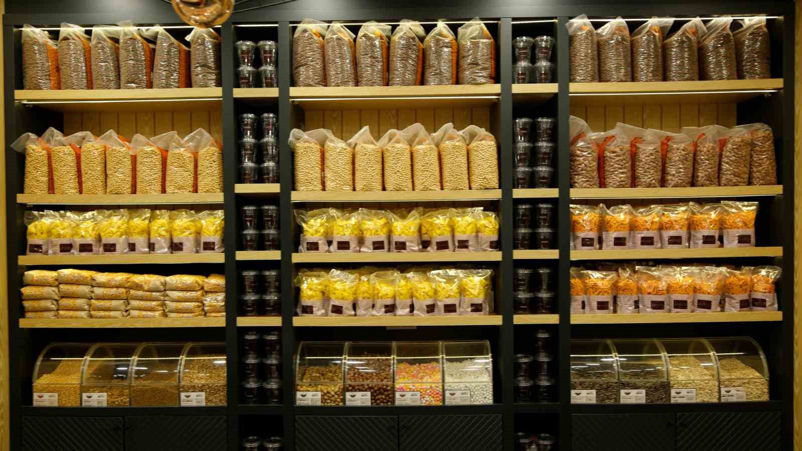 Kuru yemişçilerde yeni yıl yoğunluğu
