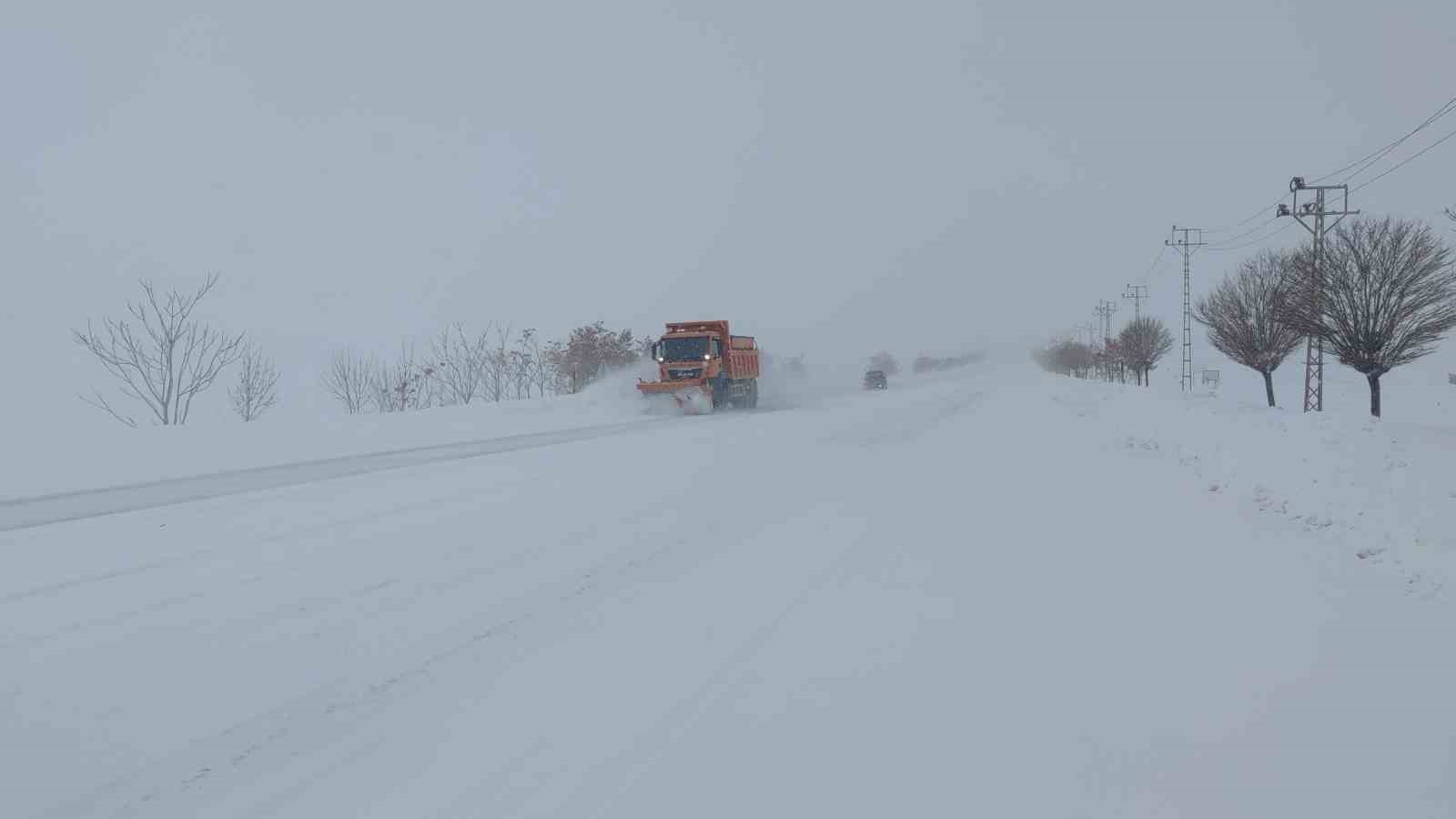 Kurubaş Geçidi ulaşıma açıldı
