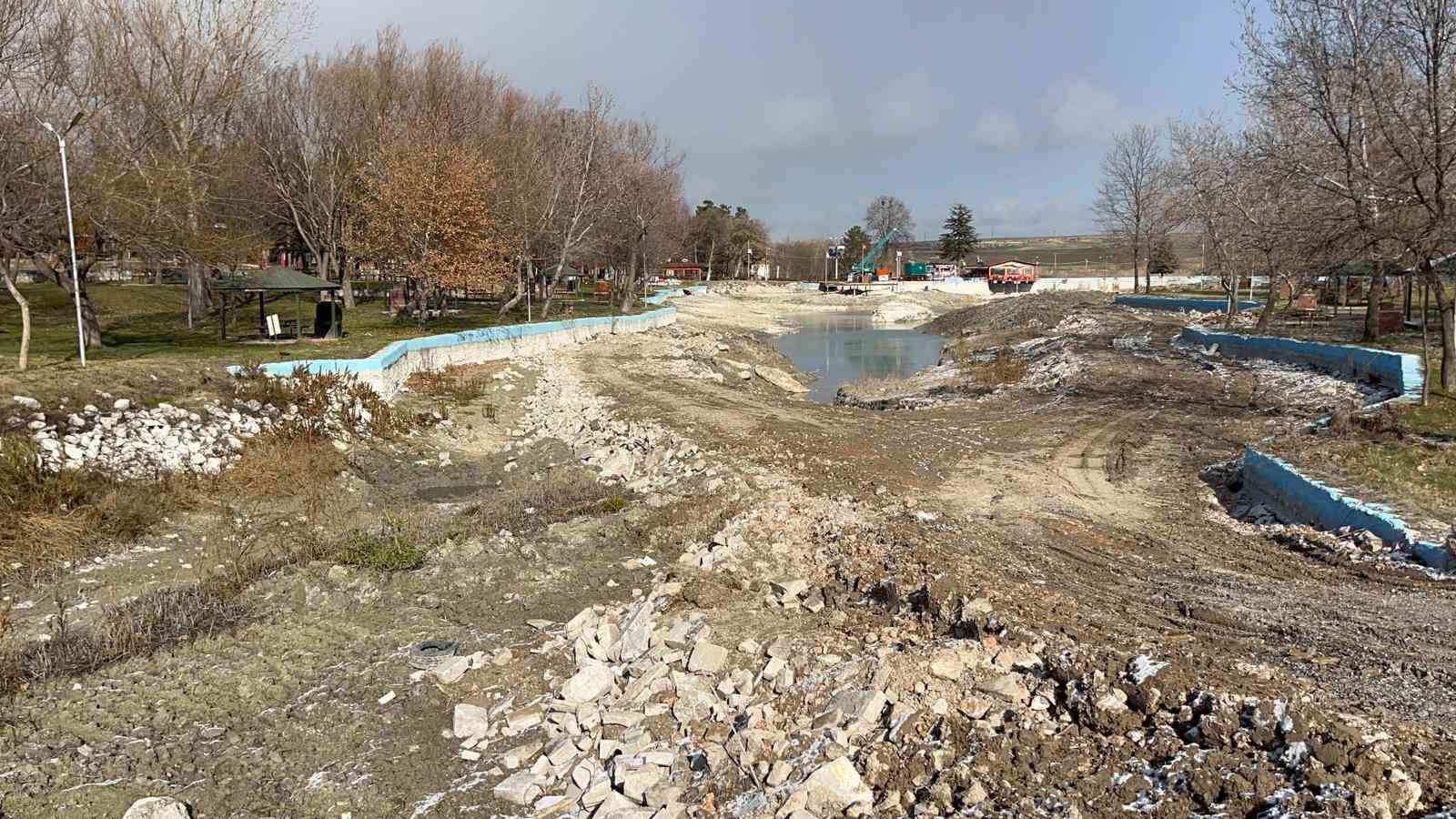 Kuruyan Sakarya Nehri’nin doğduğu nokta da DSİ’nin çalışmaları devam ediyor
