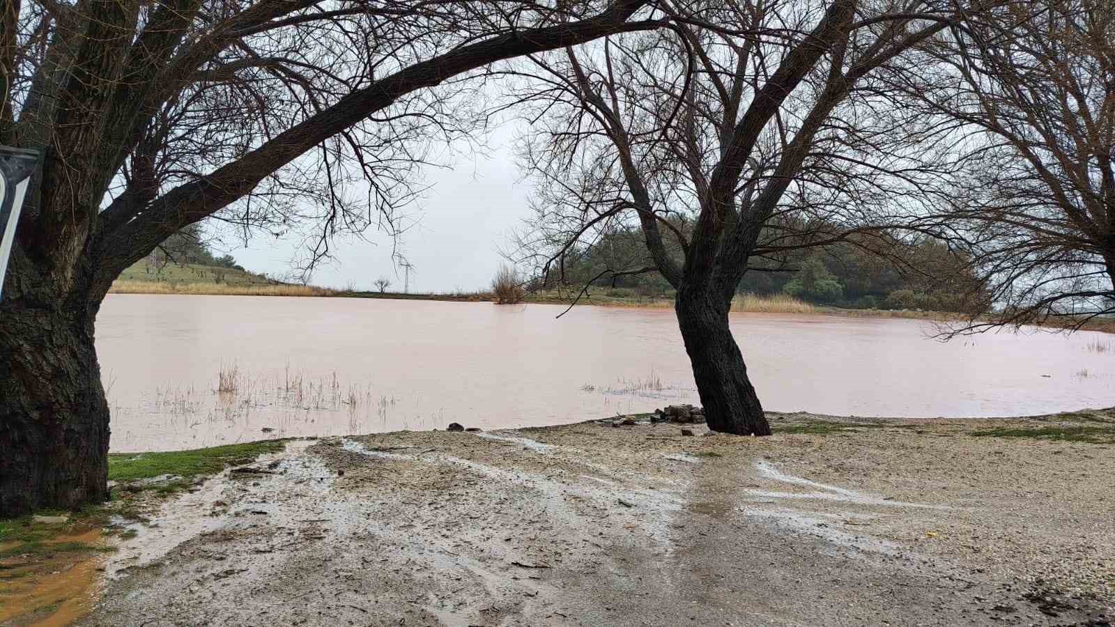 Kuruyan Sülüklü Göl yeniden canlandı
