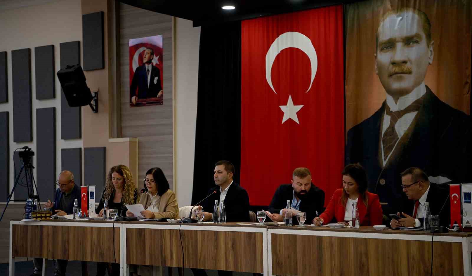 Kuşadası Belediye Meclisi 2026 yılının ilk toplantısını yaptı
