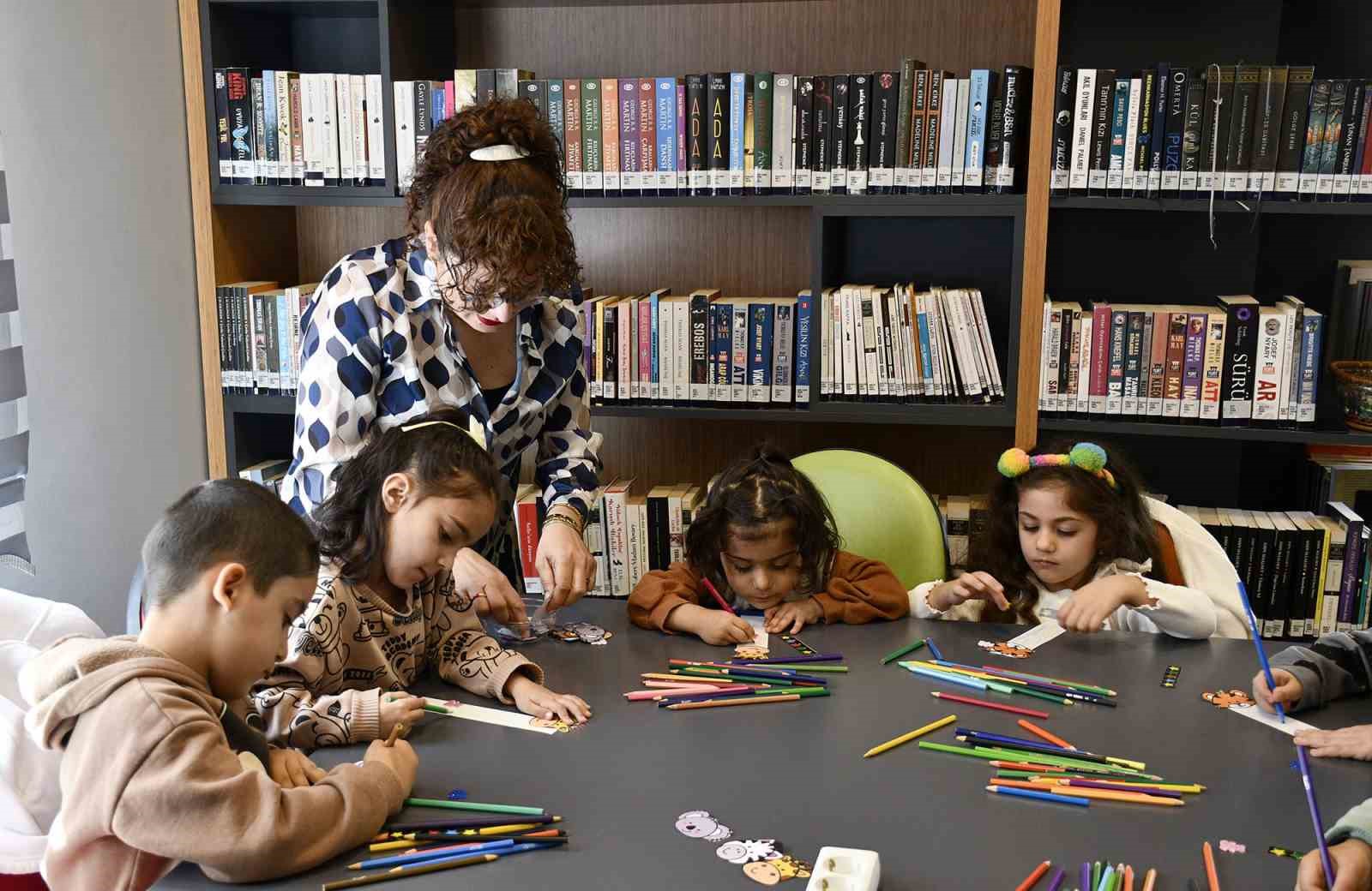Kuşadası Kütüphaneler Haftası’nı etkinliklerle karşıladı
