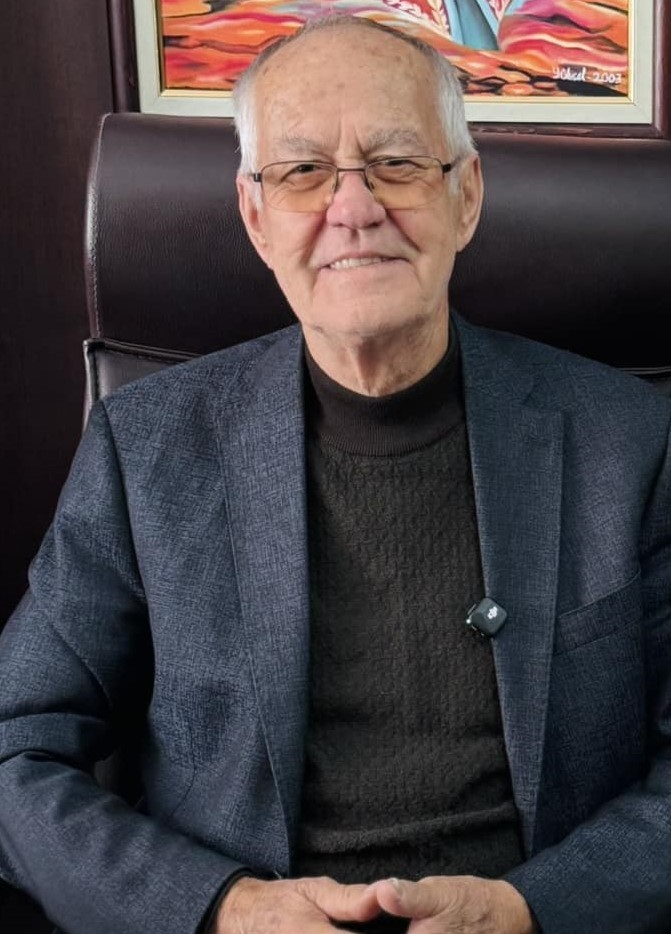 Kuşadası’nda eski başkana silahlı saldırı
