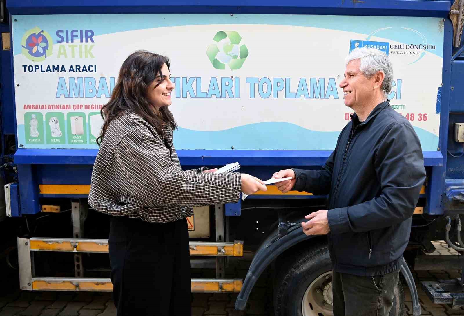 Kuşadası’nda geri dönüştürülebilir atıklar toplandı
Kuşadası’nda geri dönüştürülebilir atıklar toplandı