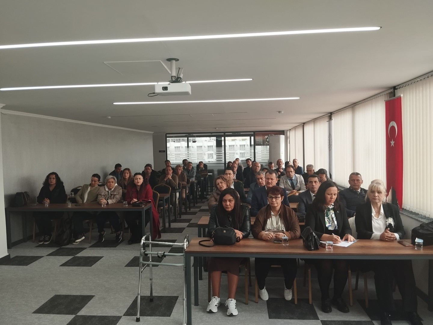 Kuşadası’nda okul güvenliği masaya yatırıldı
