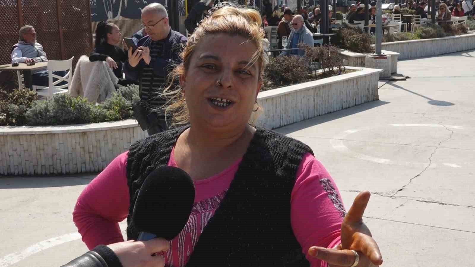 Kuşadası’nda vatandaşlardan Başkan Günel’e destek
