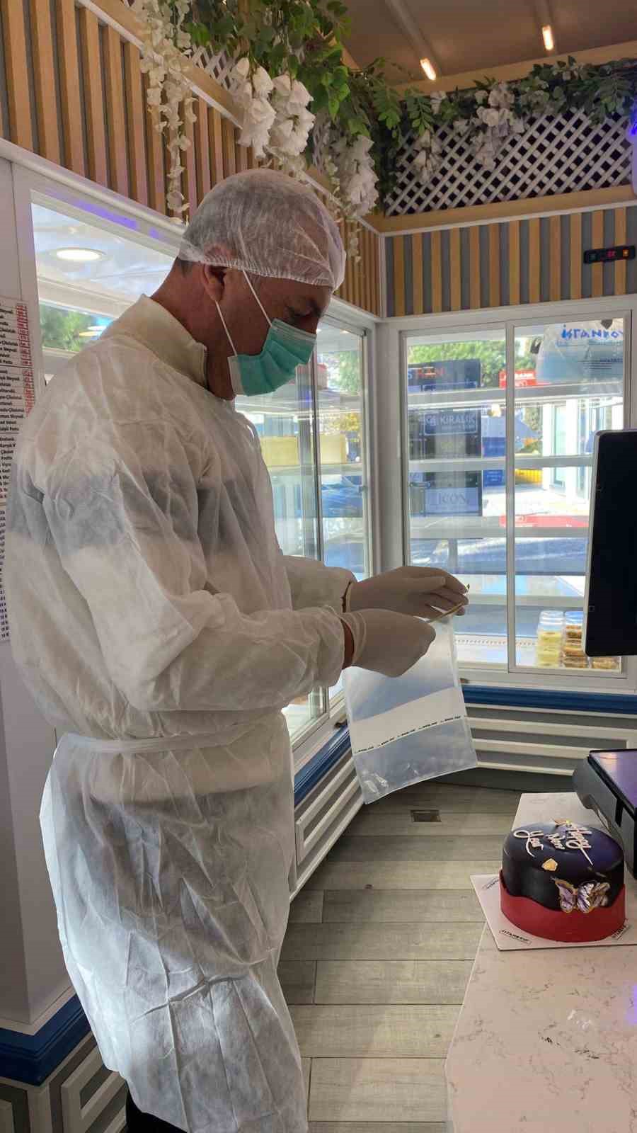 Kuşadası’nda yaş pastalar mercek altında
