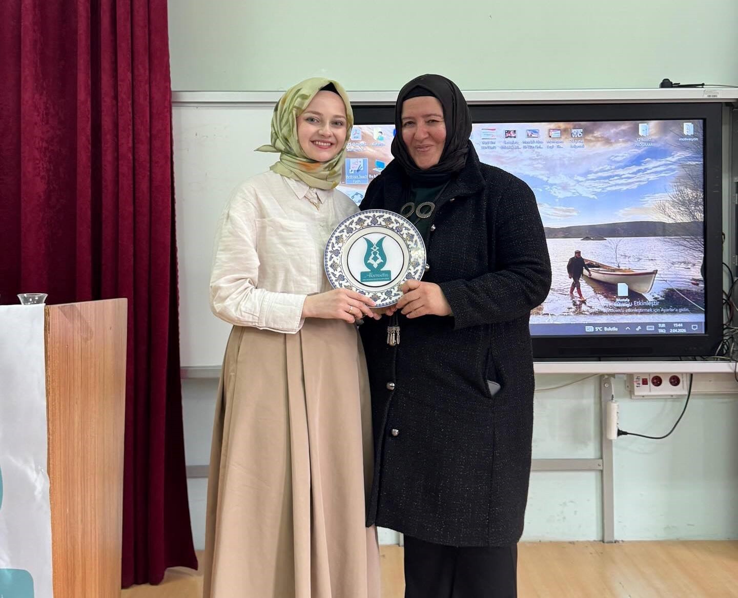 Kütahya Akşemsettin Kız AİHL’de motivasyon programı
