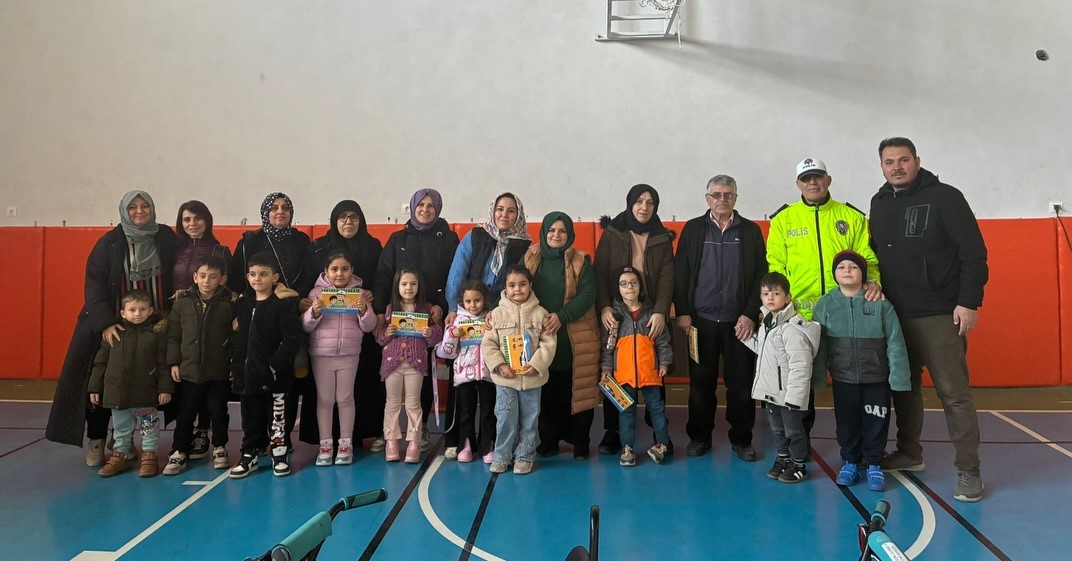 Kütahya Emniyet Müdürlüğünden trafik eğitim ve bilgilendirme faaliyetleri
