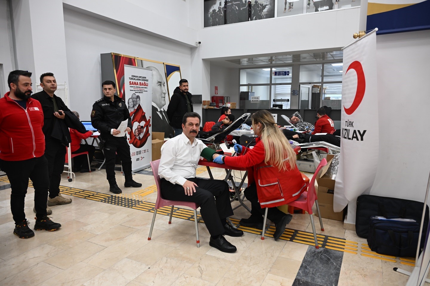 Kütahya İl Emniyet Müdürlüğünden kan bağışı kampanyasına destek
