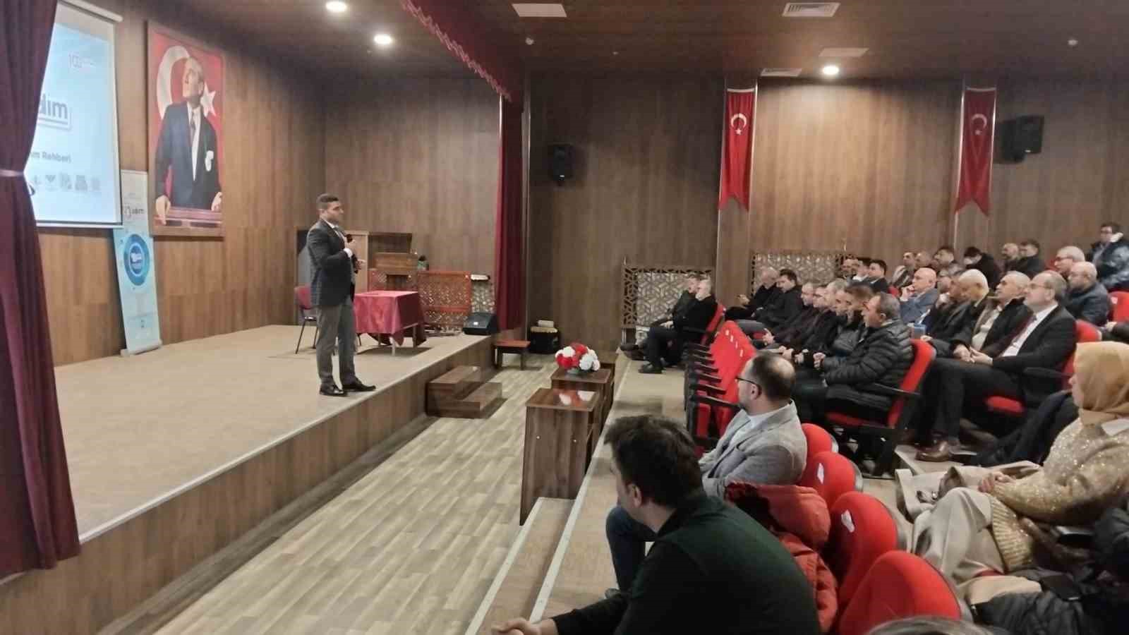 Kütahya MEM, Gediz ve Simav ilçelerinde "43 Adım" Projesi ve proje faaliyetlerini tanıttı
