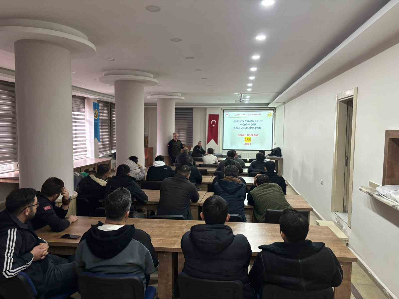 Kütahya OBM’de araç şoförleri ve operatörlere eğitim verildi
