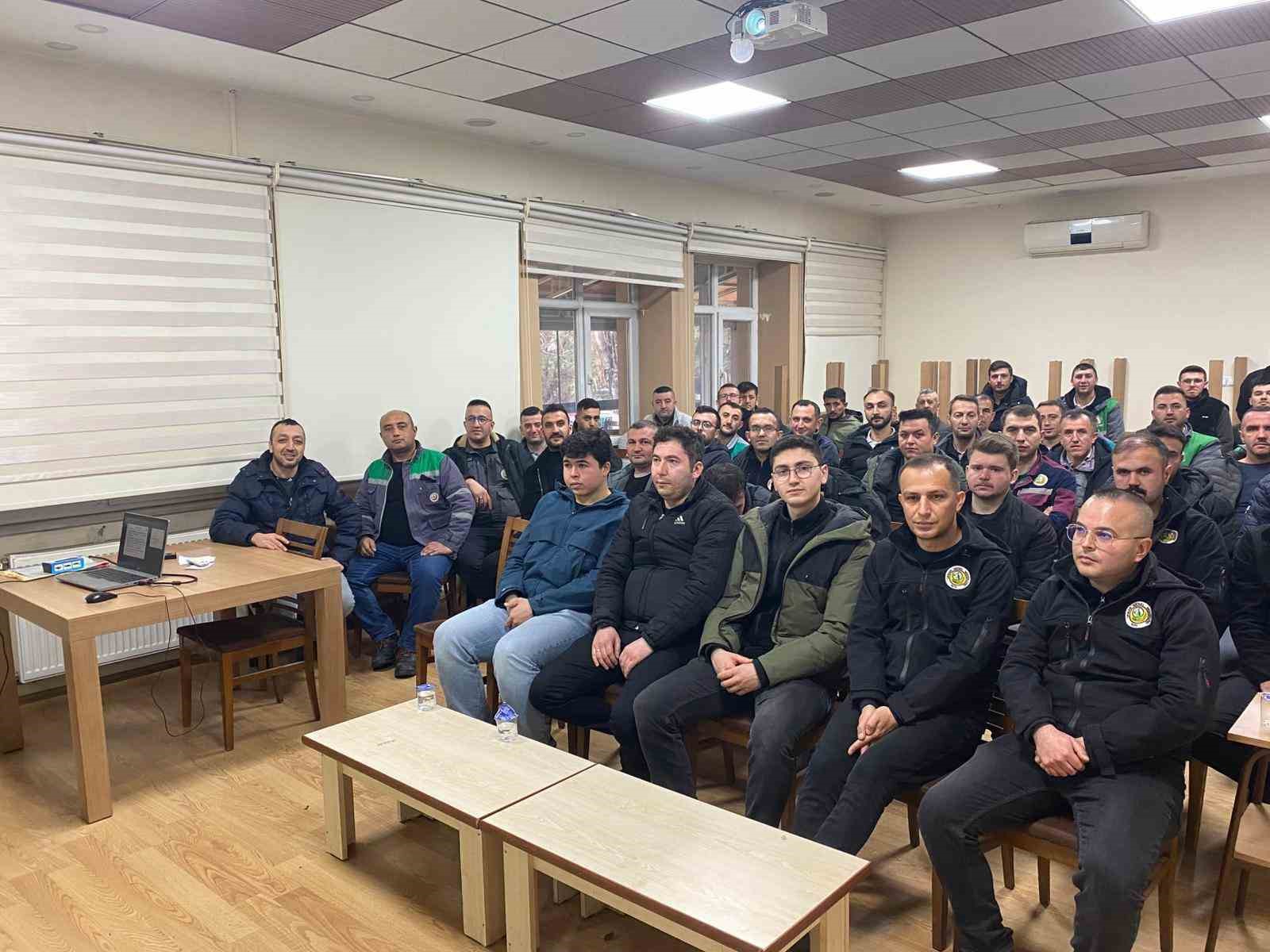 Kütahya OBM’de araç şoförleri ve operatörlere eğitim verildi
