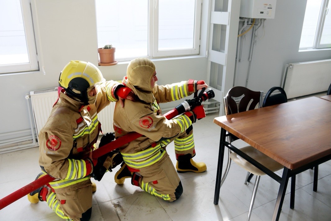Kütahya OSB İtfaiye Ekibinden gerçeği aratmayan tatbikat
