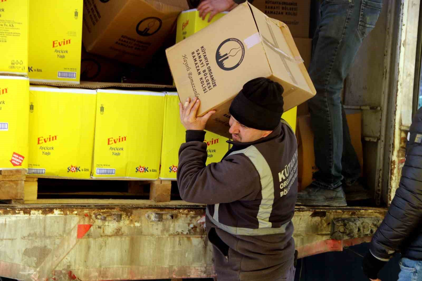 Kütahya OSB’den 400 aileye gıda desteği
