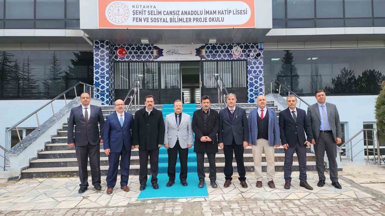 Kütahya Şehit Selim Cansız AİHL’de kütüphane ve bilişim sınıfı açıldı
