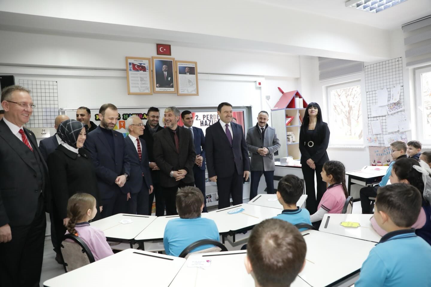 Kütahya’da 570 okuldaki 90 bin 373 öğrenci karne heyecanı yaşadı
