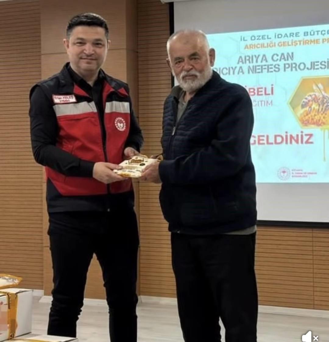 Kütahya’da "Arıya Can Arıcıya Nefes" projesi hayata geçirildi
