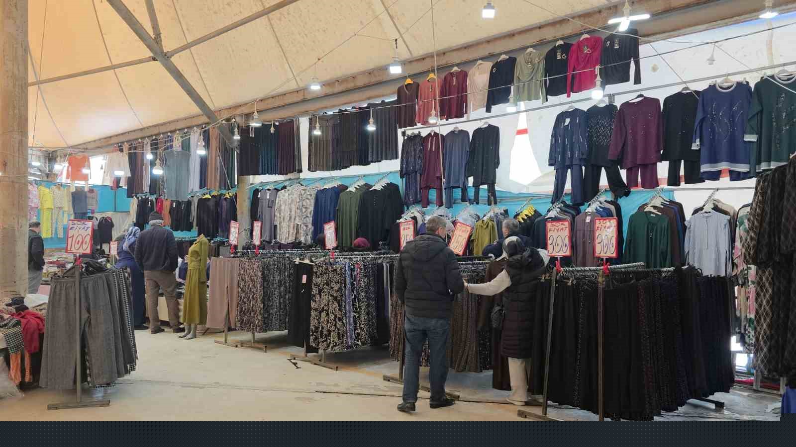 Kütahya’da ’Bayram Pazarı’ açıldı
