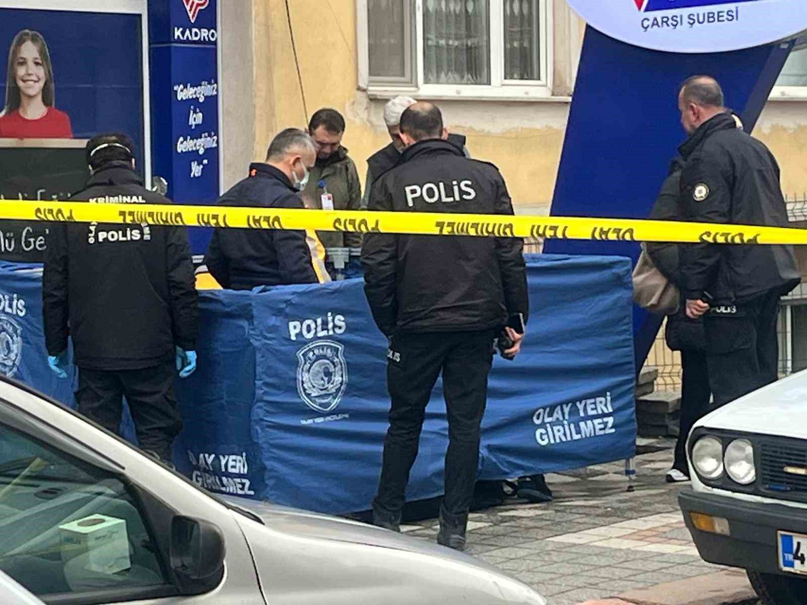 Kütahya’da bir şahıs cadde üzerinde ölü bulundu
