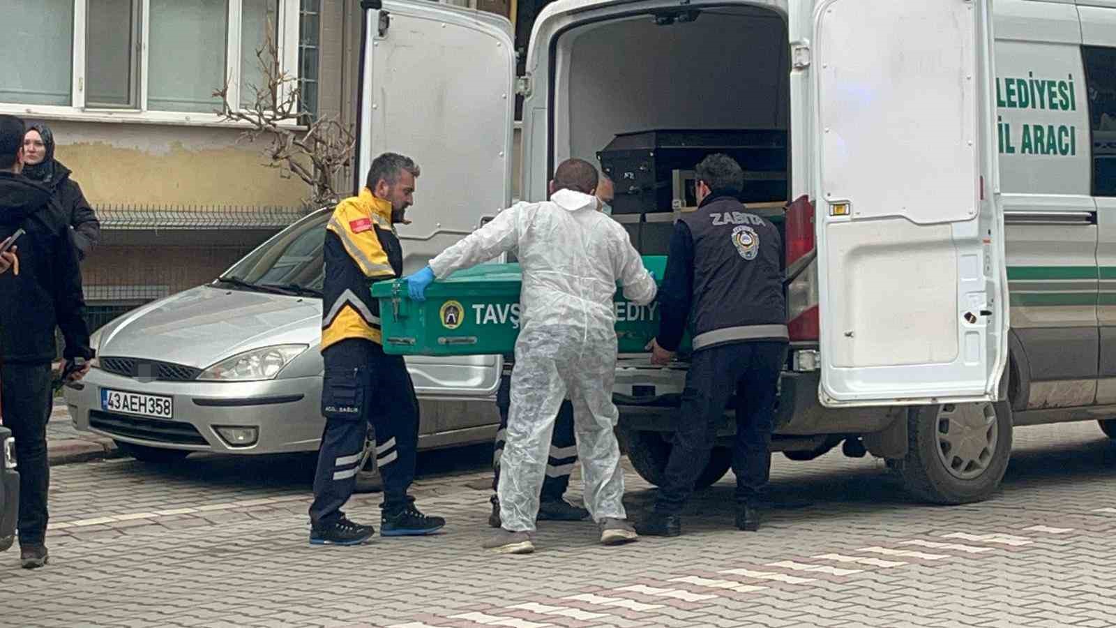 Kütahya’da bir şahıs cadde üzerinde ölü bulundu
