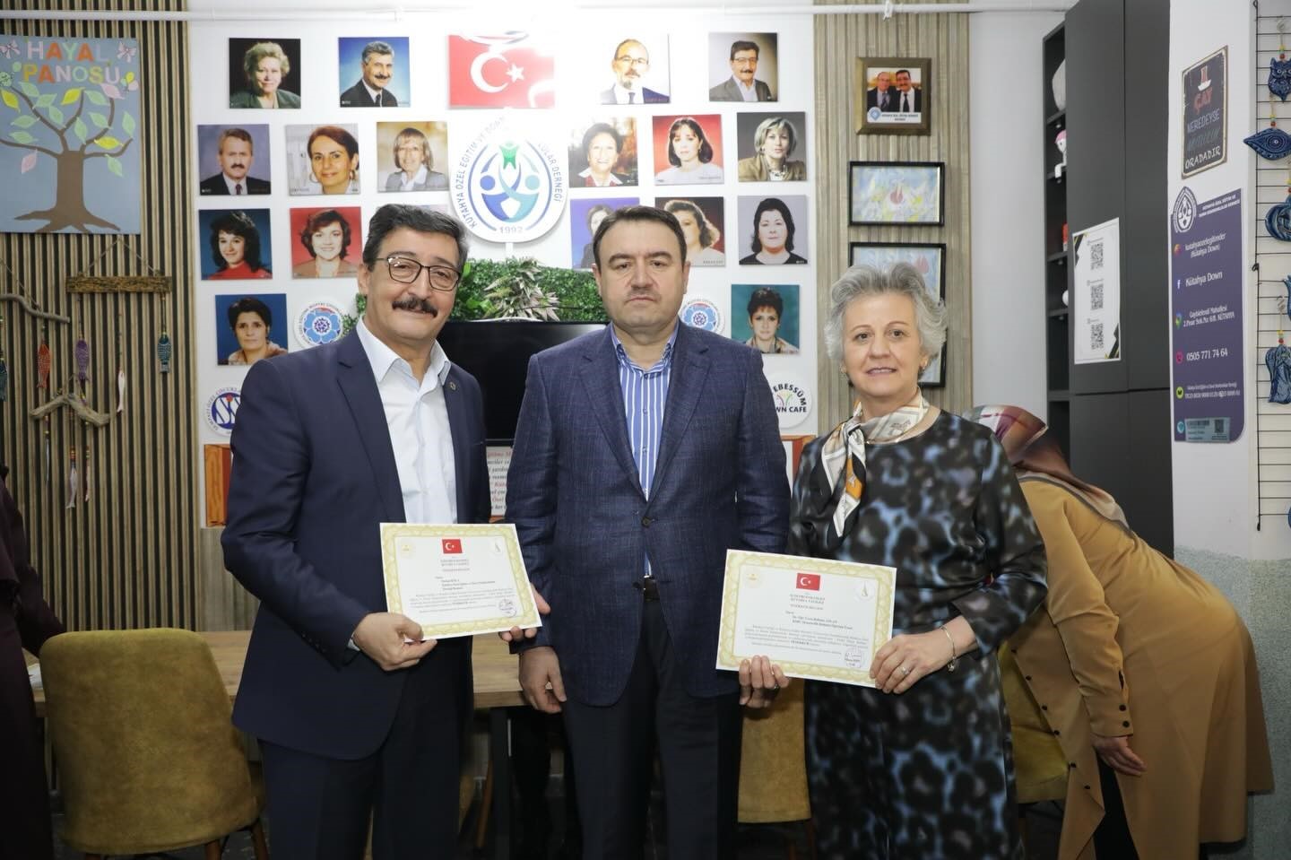 Kütahya’da "Farklı değil, birlikte" projesi hayata geçirildi
Kütahya’da "Farklı değil, birlikte" projesi hayata geçirildi