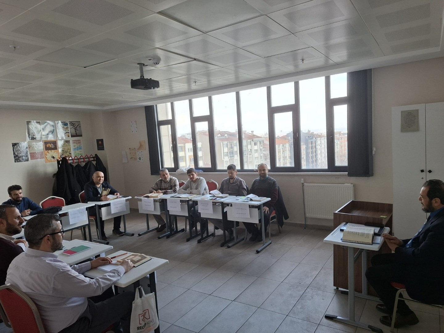 Kütahya’da imam hatip ve müezzin kayyımlara hizmet içi eğitim kursu
